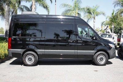 2021 Mercedes-Benz Sprinter 2500 Passenger 144 WB