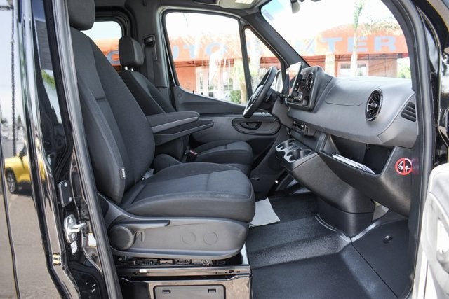 2021 Mercedes-Benz Sprinter 2500 Passenger 144 WB