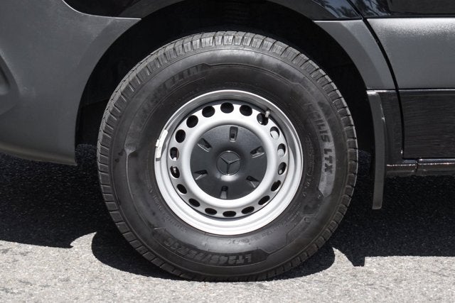 2021 Mercedes-Benz Sprinter 2500 Passenger 144 WB