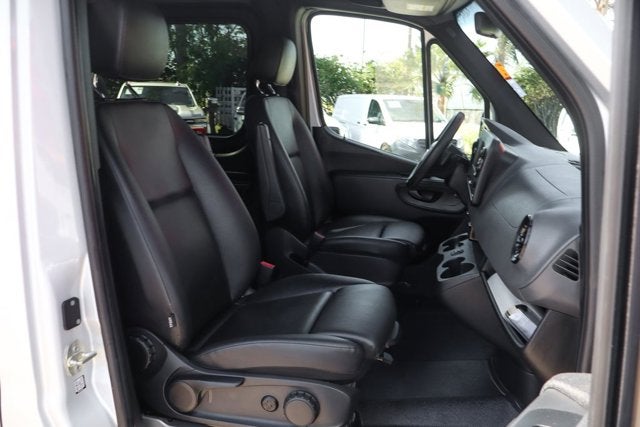 2020 Mercedes-Benz Sprinter 2500 Passenger 170 WB