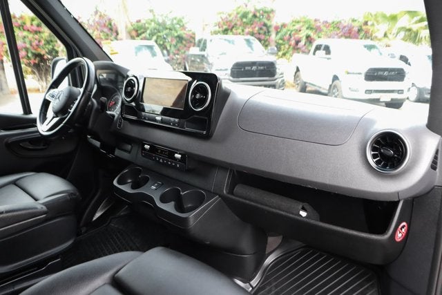 2024 Mercedes-Benz Sprinter 2500 Passenger 144 WB