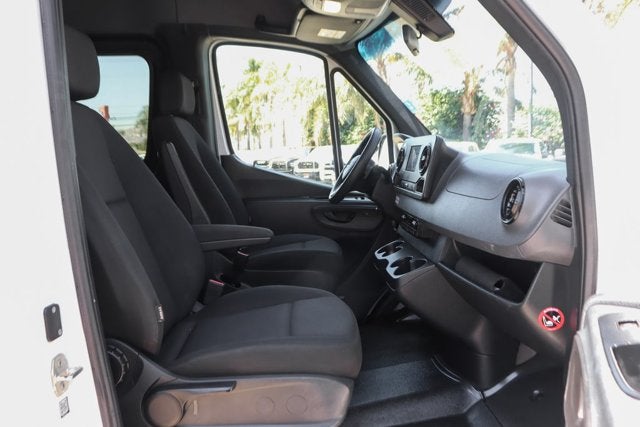 2024 Mercedes-Benz Sprinter 2500 Passenger 144 WB