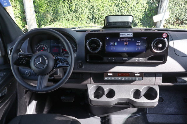2026 Mercedes-Benz Sprinter 2500 Passenger 170 WB