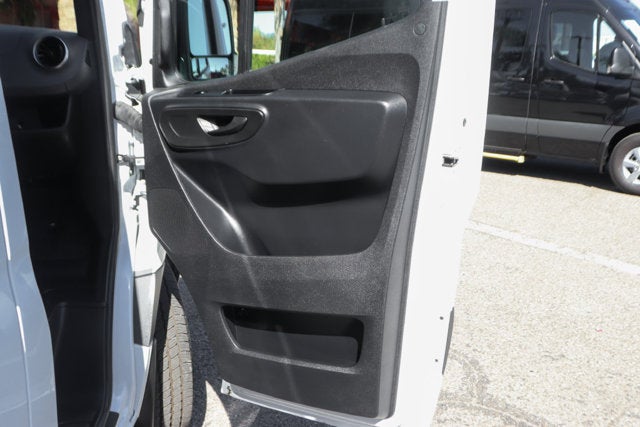 2026 Mercedes-Benz Sprinter 2500 Passenger 170 WB