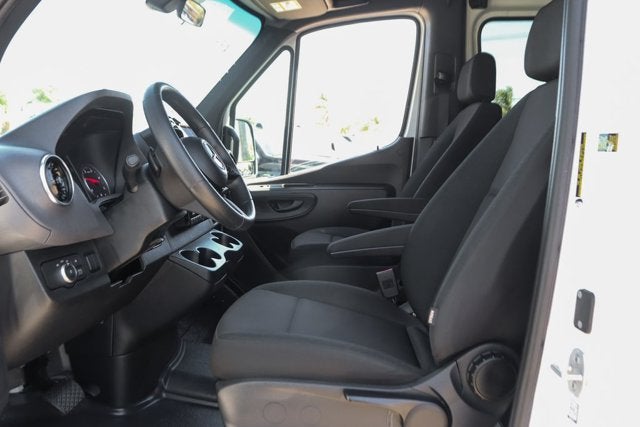 2026 Mercedes-Benz Sprinter 2500 Passenger 170 WB