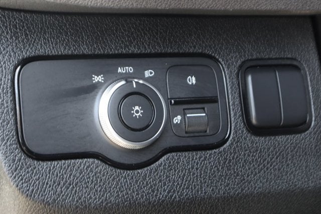 2026 Mercedes-Benz Sprinter 2500 Passenger 170 WB