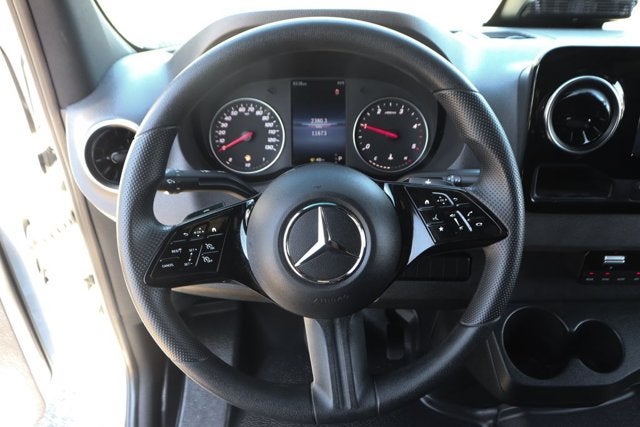 2026 Mercedes-Benz Sprinter 2500 Passenger 170 WB