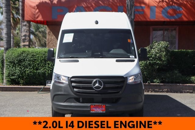2026 Mercedes-Benz Sprinter 2500 Passenger 170 WB