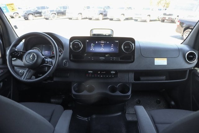 2026 Mercedes-Benz Sprinter 2500 Passenger 170 WB