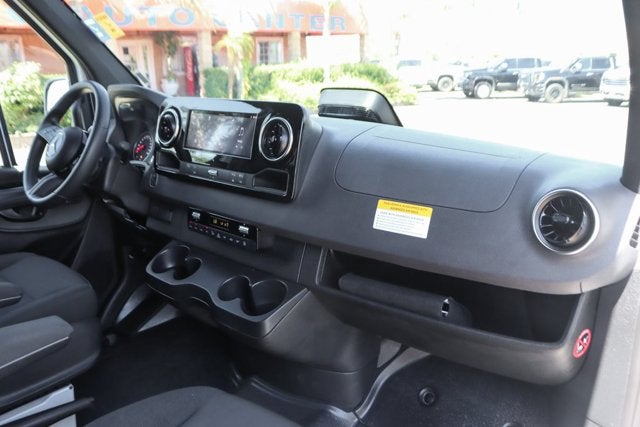 2026 Mercedes-Benz Sprinter 2500 Passenger 170 WB