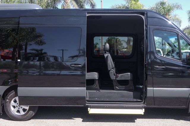 2023 Mercedes-Benz Sprinter 2500 Passenger 170 WB