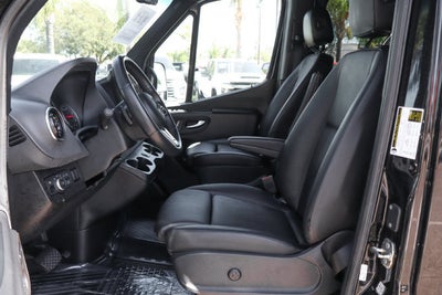 2023 Mercedes-Benz Sprinter 2500 Passenger 170 WB