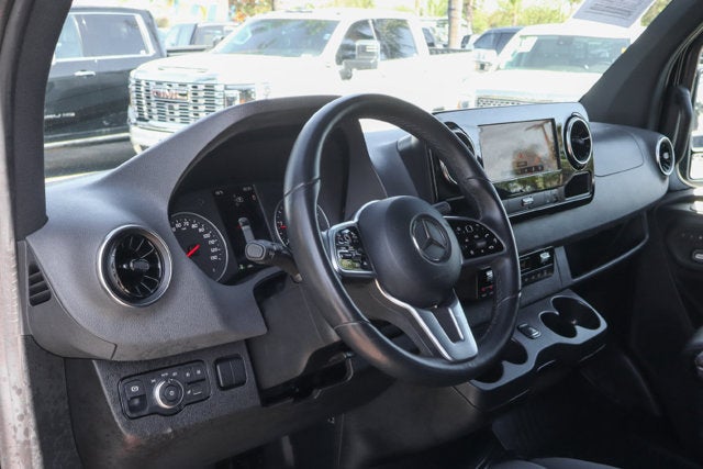 2023 Mercedes-Benz Sprinter 2500 Passenger 170 WB