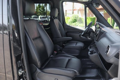 2023 Mercedes-Benz Sprinter 2500 Passenger 170 WB