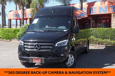 2023 Mercedes-Benz Sprinter 2500 Passenger 170 WB