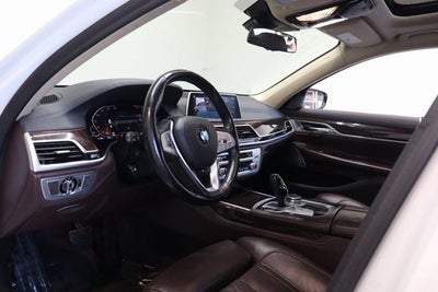 2021 BMW 7 Series 740i