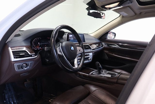 2021 BMW 7 Series 740i