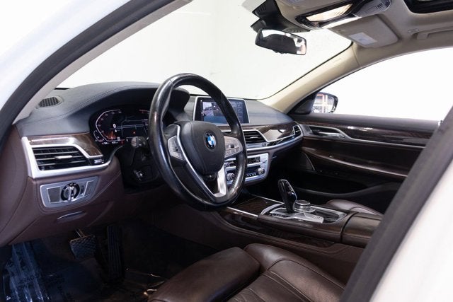 2021 BMW 7 Series 740i