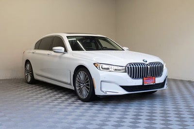 2021 BMW 7 Series 740i