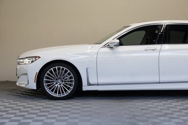 2021 BMW 7 Series 740i