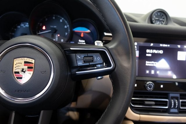 2023 Porsche Macan Base