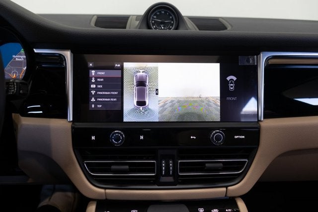 2023 Porsche Macan Base