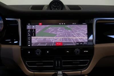 2023 Porsche Macan Base