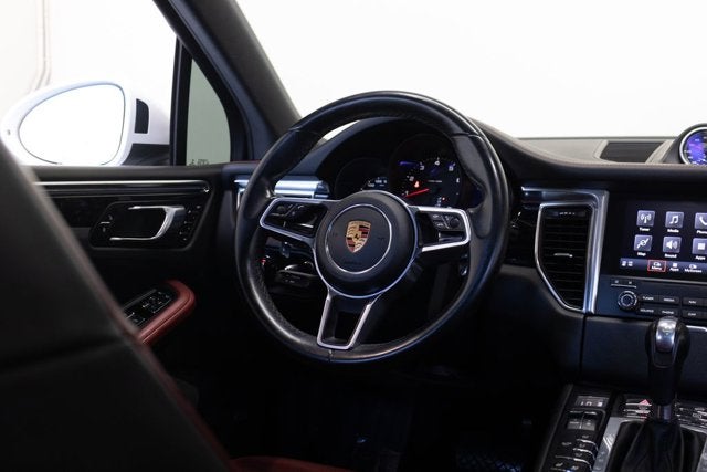 2018 Porsche Macan Base