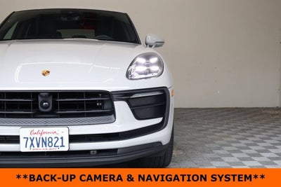 2023 Porsche Macan Base