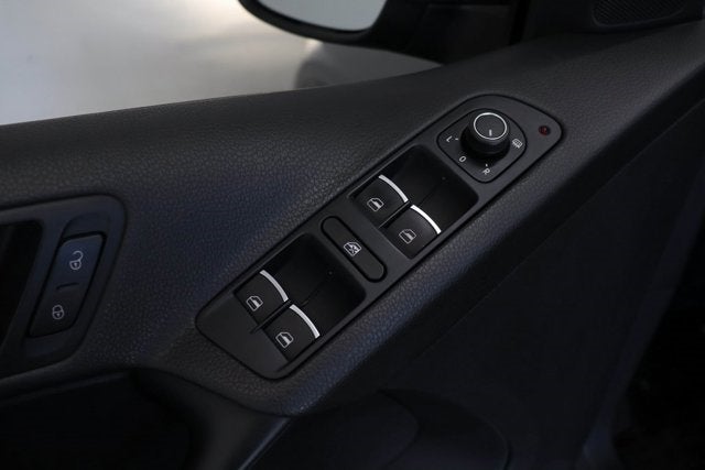 2016 Volkswagen Tiguan SE