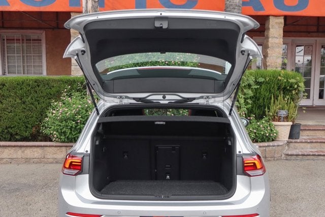 2024 Volkswagen Golf GTI Autobahn