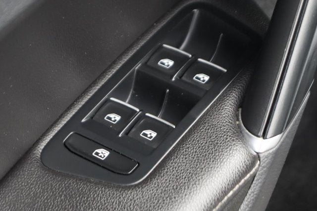 2018 Volkswagen Golf R DCC & Navigation 4Motion