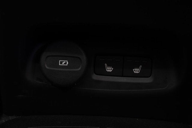 2021 Volvo XC40 P8