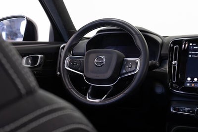 2021 Volvo XC40 P8