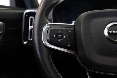 2021 Volvo XC40 P8