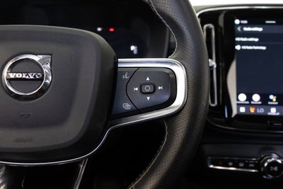 2021 Volvo XC40 P8