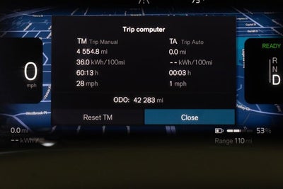 2021 Volvo XC40 P8