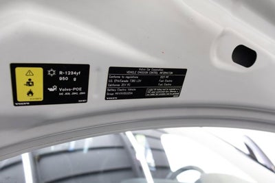 2021 Volvo XC40 P8