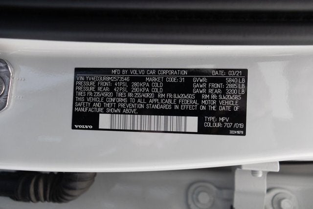 2021 Volvo XC40 P8