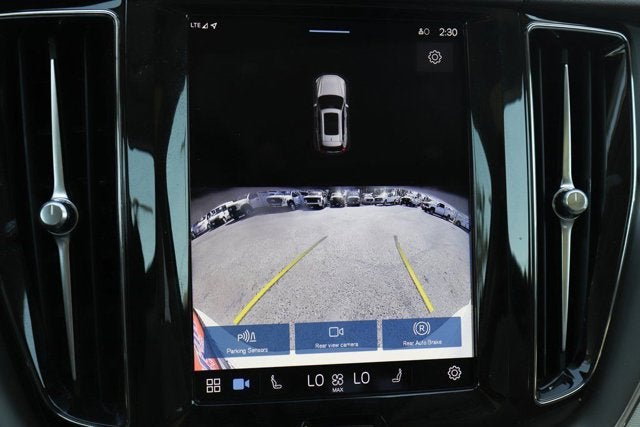 2024 Volvo XC60 B5 Core