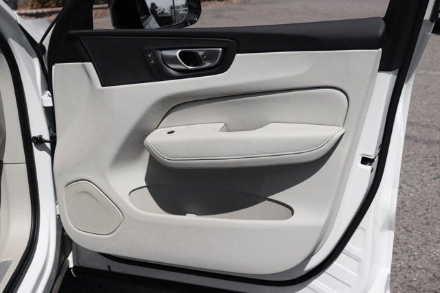 2024 Volvo XC60 B5 Core