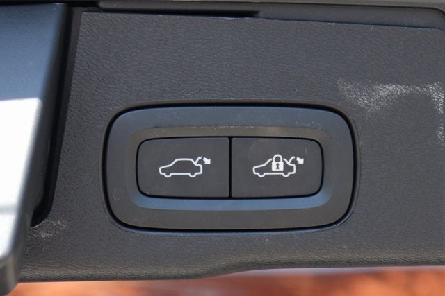 2024 Volvo XC60 B5 Core