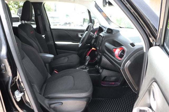 2023 Jeep Renegade Trailhawk
