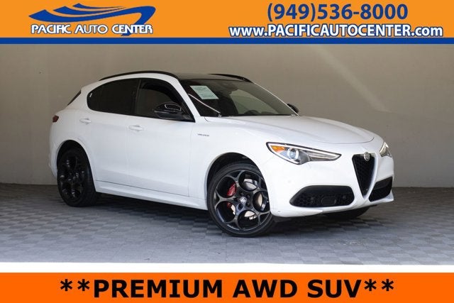 2023 Alfa Romeo Stelvio Veloce AWD's photo